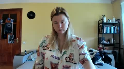 Lilly Depp online show from April 29, 11:47 am