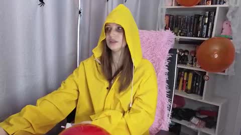 LillyFan X online show from October 27, 5:11 am