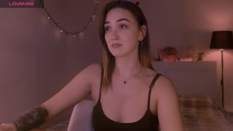 Snapshot of lillyfarey chatting on October 6, 4:59 pm LillyFarey online show from October 6, 4:59 pm