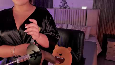 Lilly Ortiz online show from March 5, 8:05 pm