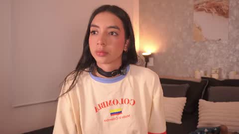 Lilly Thompson  online show from June 28, 10:49 pm