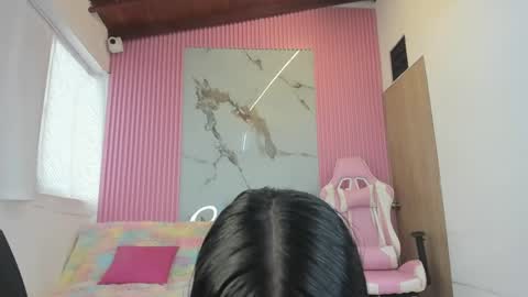 lillyy16 online show from April 24, 11:12 am