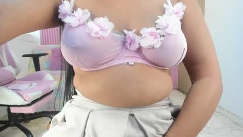 lillyy16 online show from June 9, 11:11 am