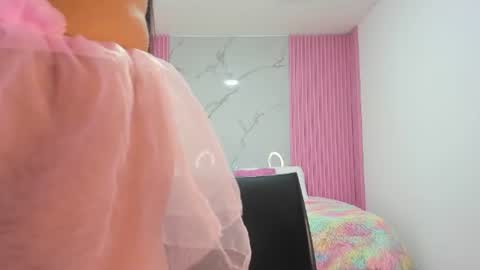 Snapshot of lillyy16 chatting on July 23, 11:08 am lillyy16 online show from July 23, 11:08 am