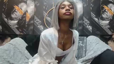 lilmissbaddiexxx online show from June 27, 7:41 pm