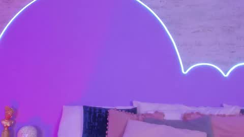 Snapshot of lilou_albrecht chatting on October 15, 11:54 am Lilou online show from October 15, 11:54 am