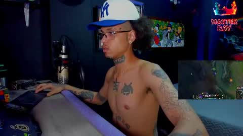 Snapshot of lilray99 chatting on July 15, 5:18 pm ONLYFANS online show from July 15, 5:18 pm