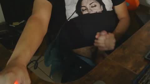 liltorobull online show from October 26, 6:41 am