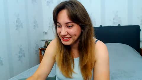 lilu_cute25 online show from June 13, 8:29 pm