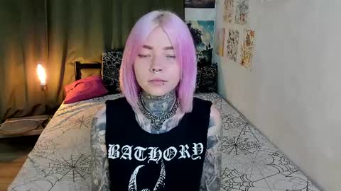 Snapshot of lilu_kayden chatting on July 21, 5:04 pm Little slave Kayden online show from July 21, 5:04 pm