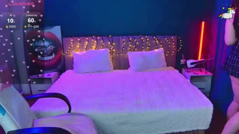 Snapshot of lilumytrend chatting on December 14, 6:19 am Lilu online show from December 14, 6:19 am