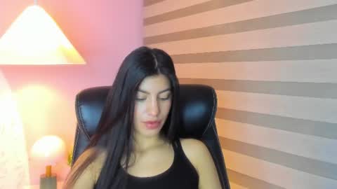  Lily  online show from June 13, 9:02 pm
