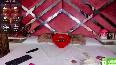 Lily online show from March 7, 8:28 pm