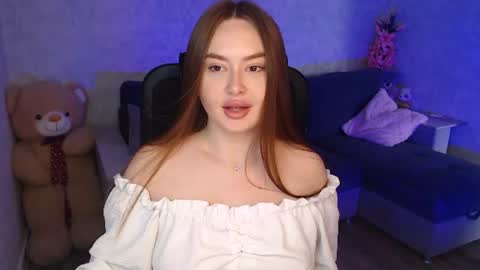 Snapshot of lily_baker_ chatting on July 17, 7:37 am lily_baker_ online show from July 17, 7:37 am