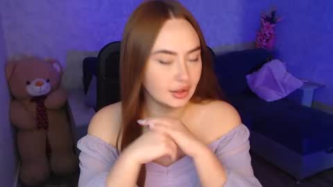 Snapshot of lily_baker_ chatting on July 23, 5:05 am lily_baker_ online show from July 23, 5:05 am