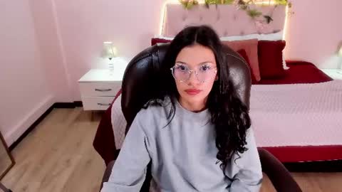 lily_bloom__ online show from July 22, 12:52 pm