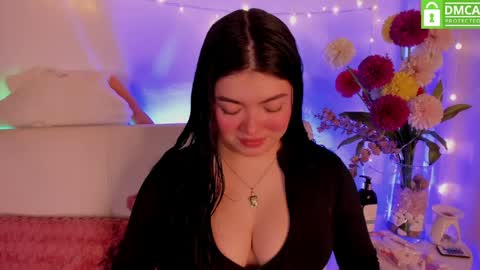 lily_cherry0 online show from May 2, 12:15 am