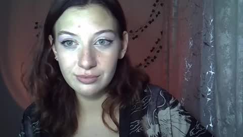 lily_ember online show from October 19, 7:03 pm
