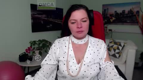 Lily online show from November 24, 5:07 am