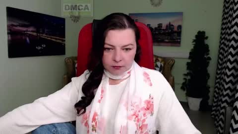 Snapshot of lily_flower7_ chatting on April 19, 6:02 am Lily online show from April 19, 6:02 am