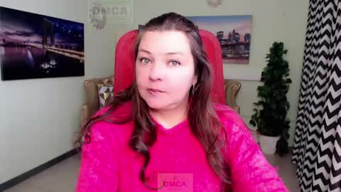 Snapshot of lily_flower7_ chatting on April 22, 4:48 am Lily online show from April 22, 4:48 am