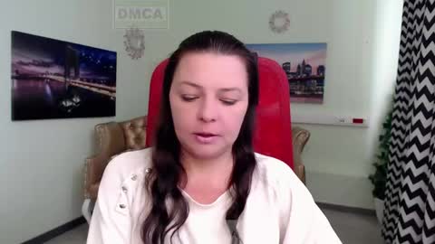 Snapshot of lily_flower7_ chatting on May 9, 5:56 am Lily online show from May 9, 5:56 am
