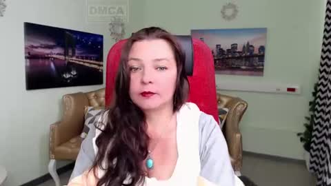 Snapshot of lily_flower7_ chatting on June 12, 5:28 am Lily online show from June 12, 5:28 am