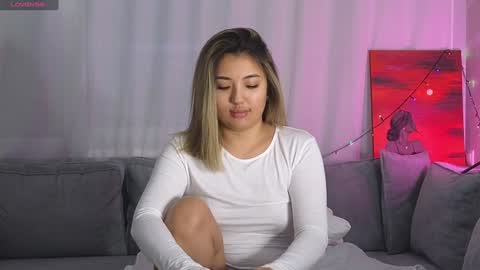 Lily online show from January 3, 5:06 am