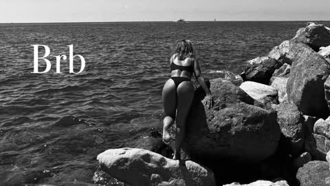 Lily online show from January 4, 8:28 am