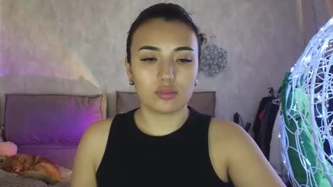 Lily online show from November 7, 10:04 am