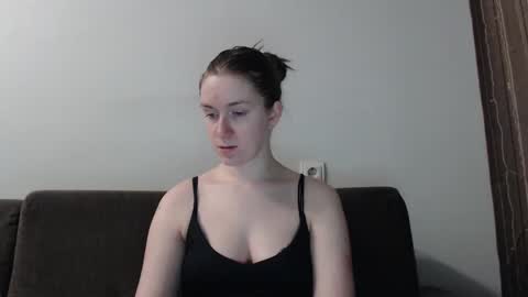 lily_love_x online show from January 13, 2:39 am
