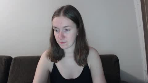 lily_love_x online show from September 25, 10:13 pm