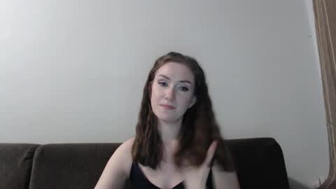 lily_love_x online show from February 21, 11:28 pm