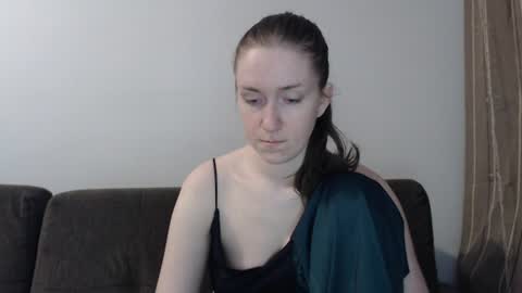 lily_love_x online show from June 25, 4:56 am