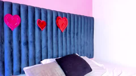 Snapshot of lily_miiller chatting on February 18, 8:36 pm Lily Miiller online show from February 18, 8:36 pm