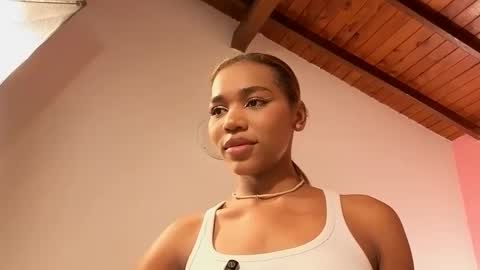 Snapshot of lily_miiller chatting on September 12, 9:04 pm Lily Miiller online show from September 12, 9:04 pm