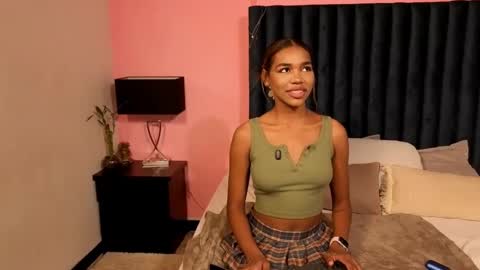 Snapshot of lily_miiller chatting on September 14, 9:14 pm Lily Miiller online show from September 14, 9:14 pm