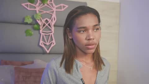 Snapshot of lily_miiller chatting on November 21, 8:40 pm Lily Miiller online show from November 21, 8:40 pm