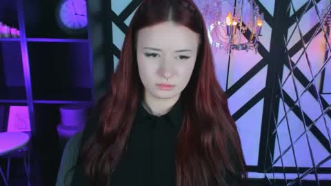 Snapshot of lily_moonlight chatting on May 24, 2:33 pm Lily online show from May 24, 2:33 pm