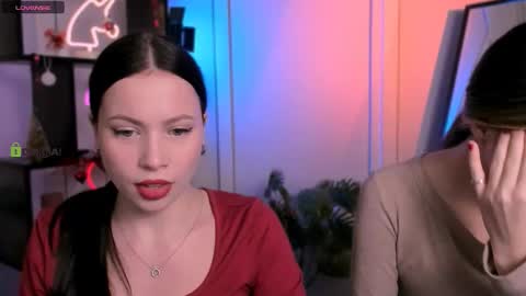 Lily online show from January 10, 7:15 pm