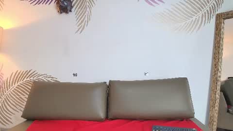 Snapshot of lily_rousee_ chatting on July 9, 1:37 pm Lily Lauren online show from July 9, 1:37 pm