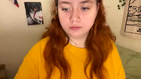 Snapshot of lily_shamy chatting on December 9, 8:54 pm Alice online show from December 9, 8:54 pm