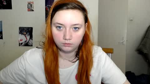 Snapshot of lily_shamy chatting on January 10, 8:04 pm Alice online show from January 10, 8:04 pm