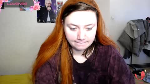 Snapshot of lily_shamy chatting on January 22, 11:12 am Alice online show from January 22, 11:12 am