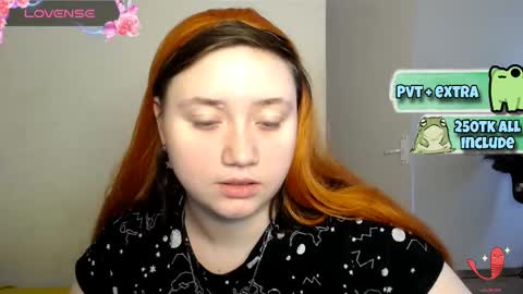 Snapshot of lily_shamy chatting on March 7, 2:56 pm Alice online show from March 7, 2:56 pm