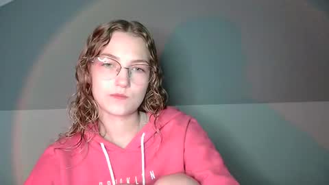 small lily online show from September 15, 6:02 am