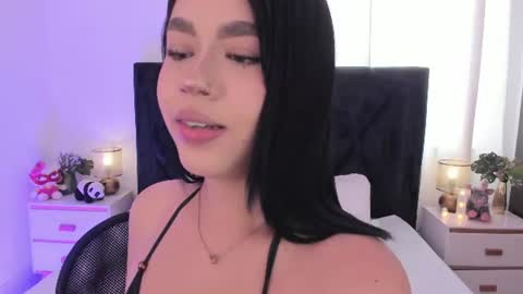 LilyWoodz online show from June 9, 7:14 pm