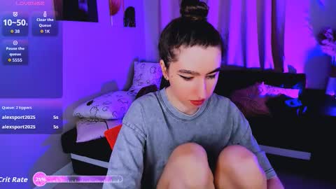 Snapshot of lily_xbaby chatting on November 22, 8:24 am LILY online show from November 22, 8:24 am