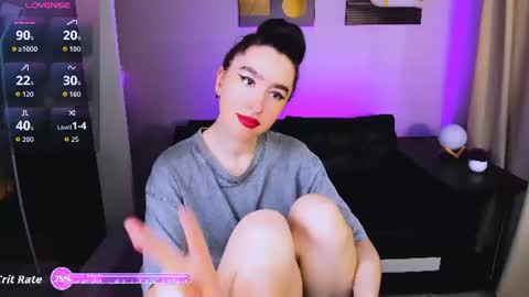 LILY online show from June 11, 3:54 pm