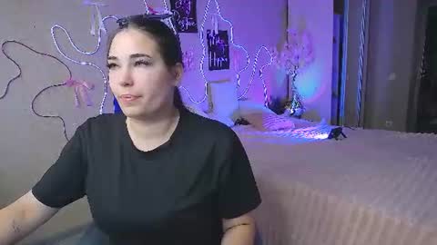 Snapshot of lilyahot68 chatting on July 6, 8:00 am Lilya online show from July 6, 8:00 am